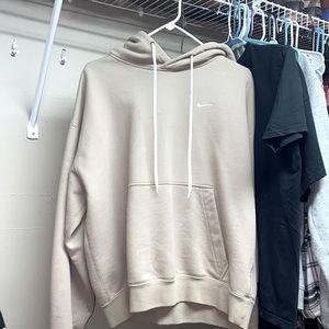 Nike pull over hoodie